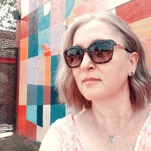 Meet your Posher, Kelli